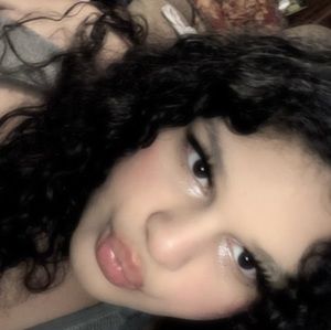 Meet your Posher, Cherish